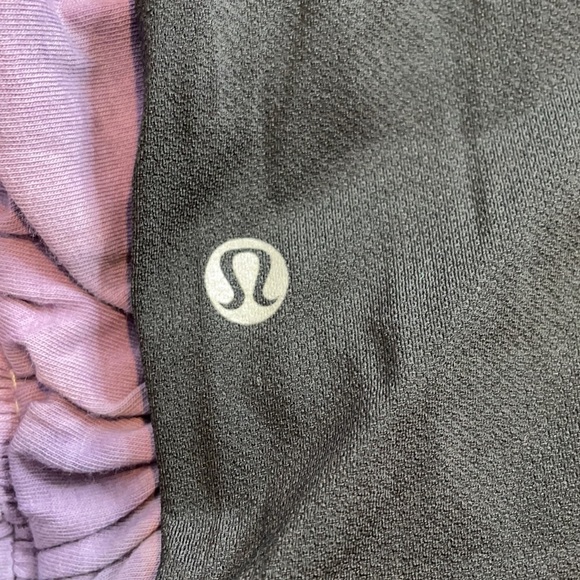 Lululemon Chase Me Crop II mesh pocketed leggings reflective - Picture 5 of 8